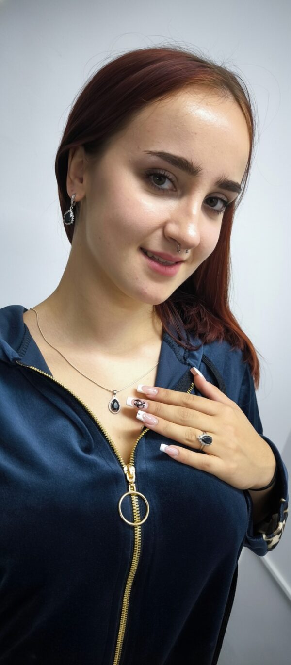 Midnight Elegance Black Teardrop Ring Set