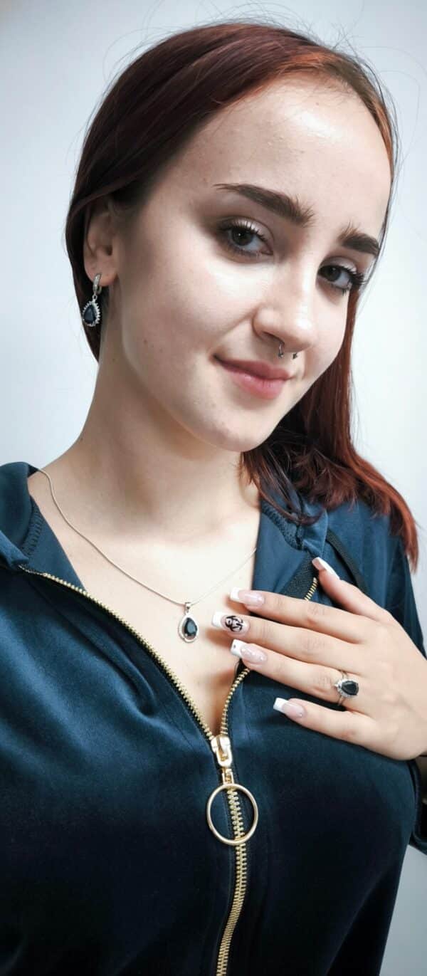 Midnight Elegance Black Teardrop Ring Set