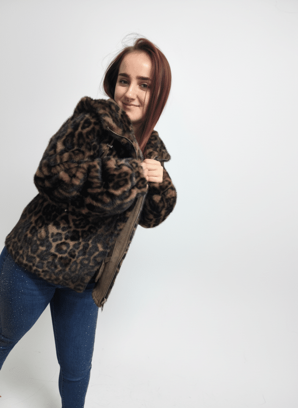 Urban Panther SoftFur Bomber – Premium Leopard Faux-Fur Winter Jacket for Women | Ultra-Soft, Warm & Lightweight Outerwear